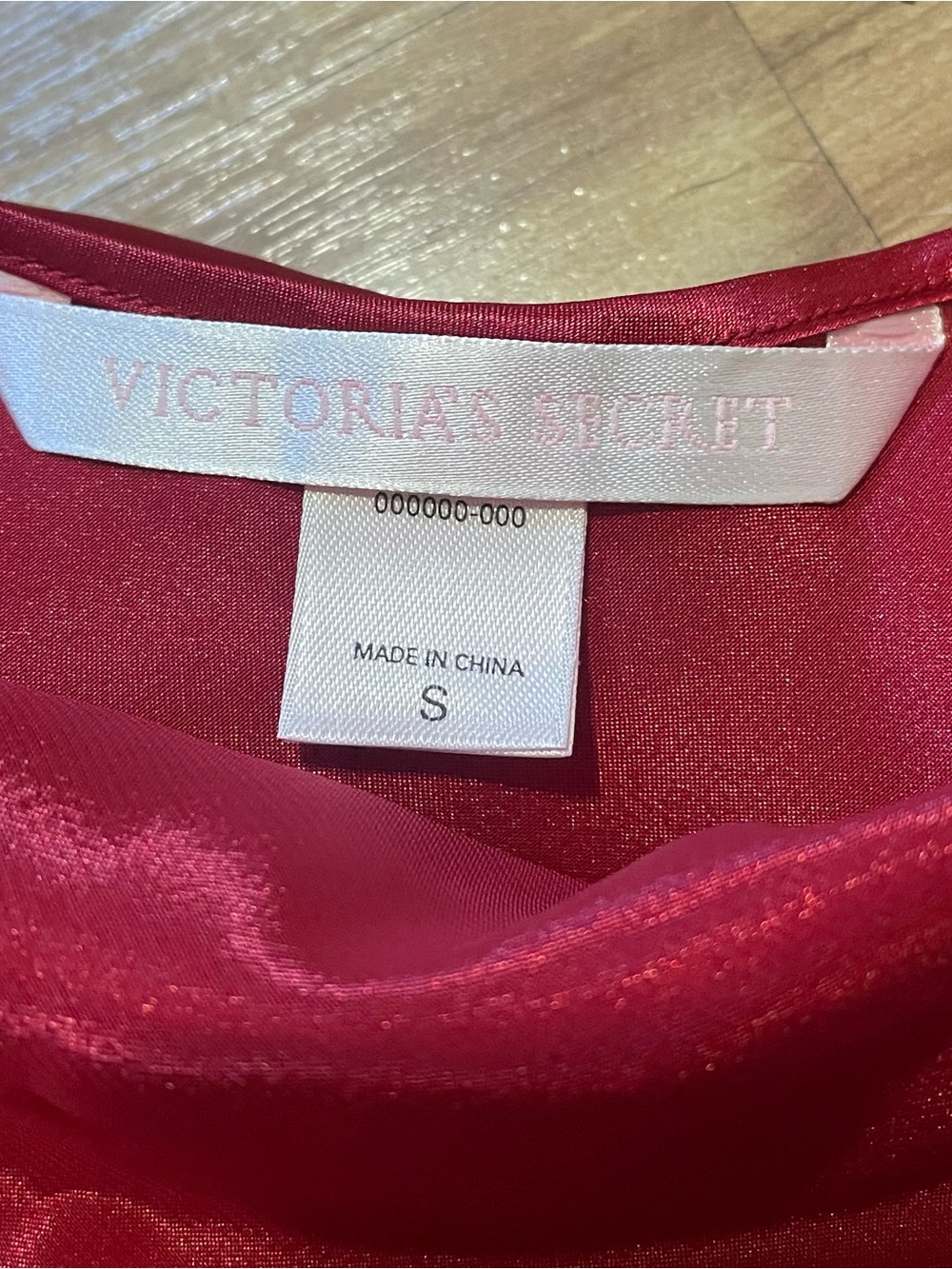 Vintage 2000 Victoria’s Secret Red Satin Halter Keyhole Dress Y2K - Picture 6 of 8
